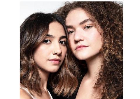 Anavitória faz show especial no Teatro Amazonas neste domingo