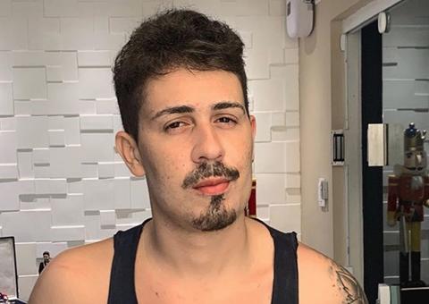 Carlinhos Maia homenageia Gabriel Diniz e relembra polêmica com Whindersson