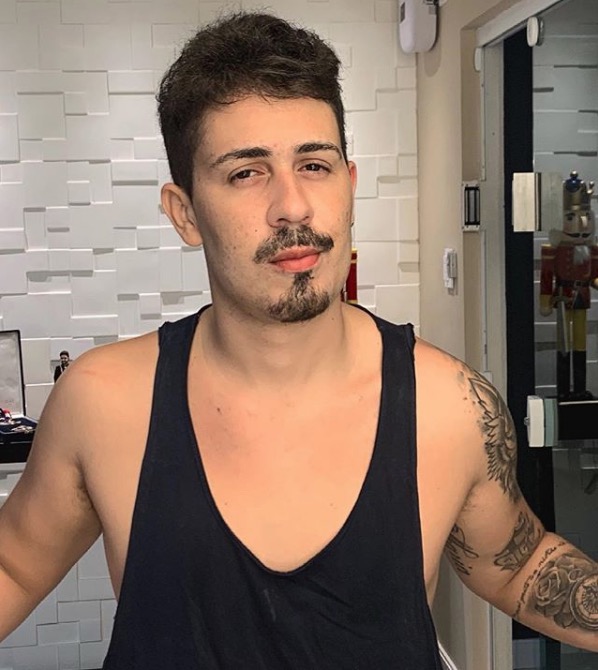 Carlinhos Maia homenageia Gabriel Diniz e relembra polêmica com Whindersson