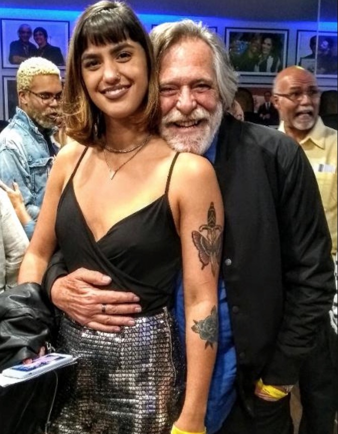 José de Abreu engata namoro com maquiadora 51 anos mais nova