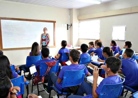 Seduc define calendário de reposição de aulas; confira