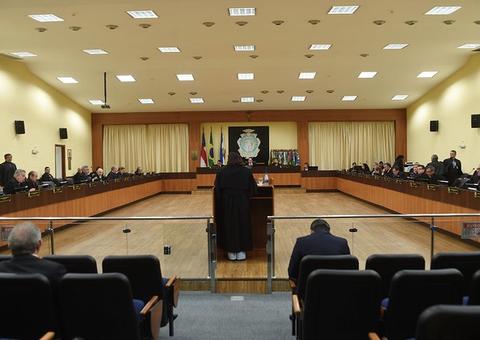 Lei que proibia cobrança em estacionamentos privados é derrubada pelo TJAM