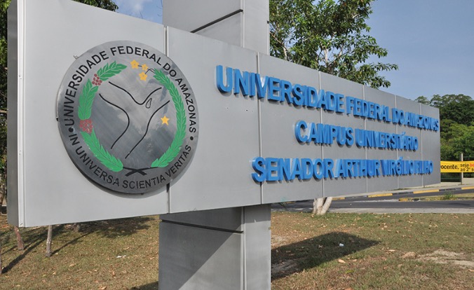 Ufam divulga editais de concurso com 28 vagas e salários de até R$ 4,1 mil 