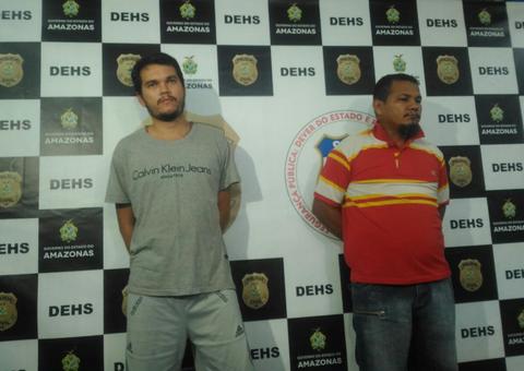 Dupla suspeita de matar pedreiro com 15 facadas é presa em Manaus 