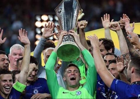 Chelsea goleia o Arsenal com show de Hazard e conquista a Liga Europa