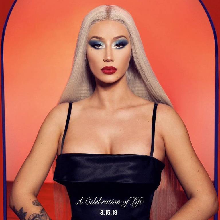 Iggy Azalea deleta perfis em redes sociais após ter fotos íntimas vazadas
