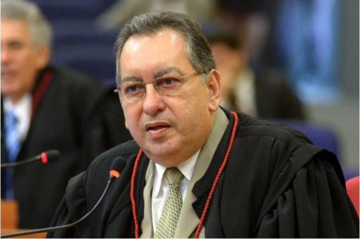 Tribunal de Justiça assina contrato para realização de concurso público no Amazonas