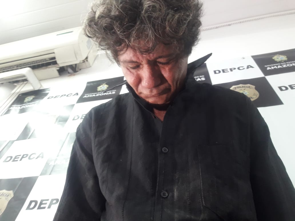 Homem faz chantagem com montagem e estupra criança em Manaus
