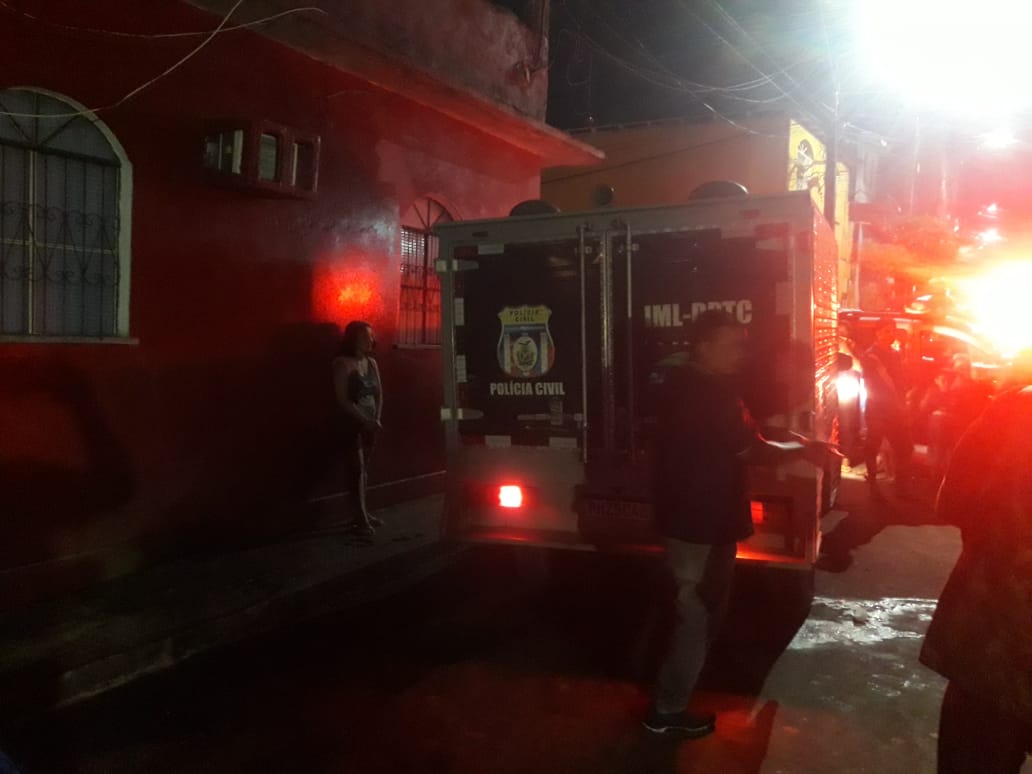 Jovem cai em emboscada e é assassinado com 5 tiros em Manaus