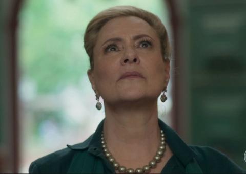 Elizabeth Savalla vai passar por cirurgia após ser atropelada por vaca