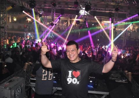 Raidi Rebello comanda festa I Love 90’s em Manaus