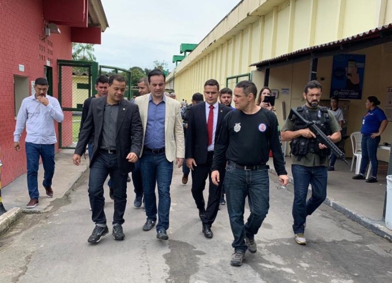 Deputados inspecionam presídios de Manaus e fecham relatório sobre facções 