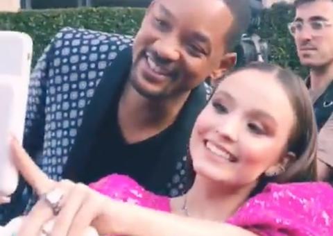 Larissa Manoela tenta falar com Will Smith, mas ator a ignora e internautas debocham