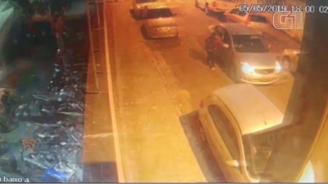 Médico peruano é preso suspeito de estuprar estudante de 18 anos após dar carona em carro