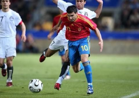 Reyes, ex-Sevilla, Arsenal e Real Madrid, morre em acidente de carro