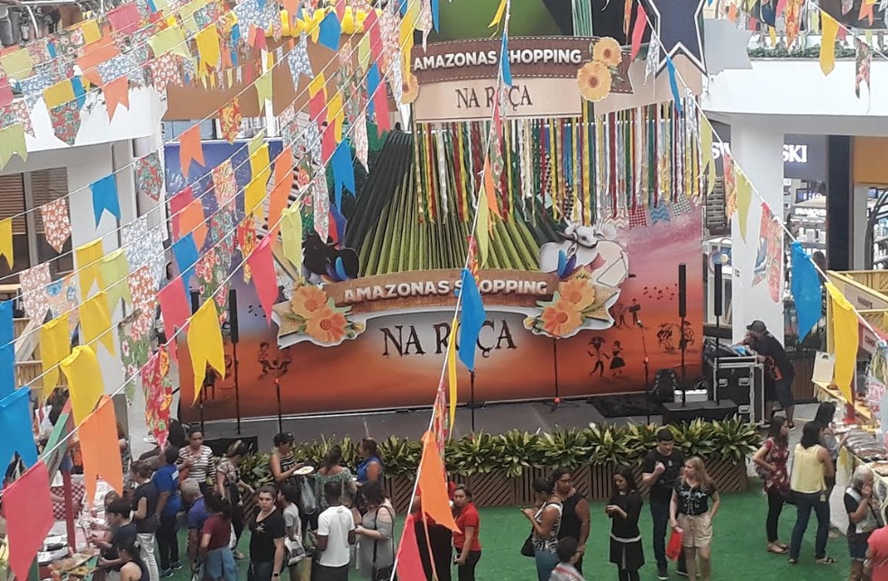 'Arraial Encantado' em Shopping de Manaus tem danças folclóricas e comidas típicas