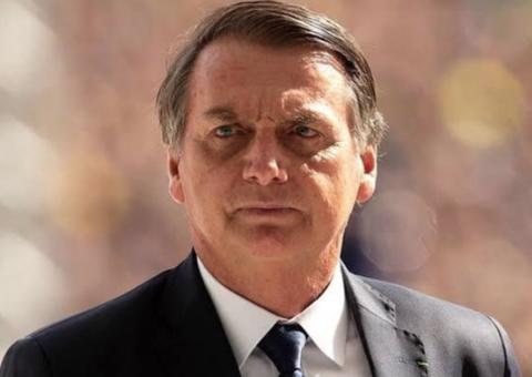 Bolsonaro deve apresentar até terça projeto que aumenta limite de pontos na CNH