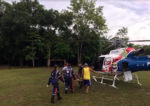 Jovem é resgatado em helicóptero após ser picado por cobra em comunidade no Amazonas