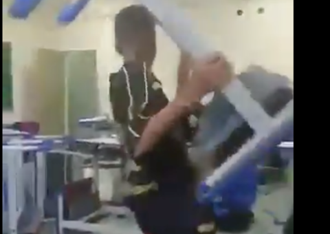 "Não sei como não apanhei”, relata professora após ataques de alunos de Carapicuíba 