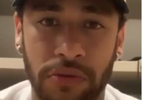Mulher que acusa Neymar de estupro entrega imagens e ‘dossiê’ à polícia