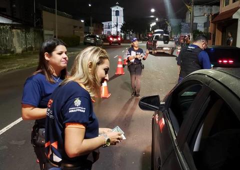 Mais de 80 motoristas são flagrados dirigindo sob o efeito de álcool em Manaus 