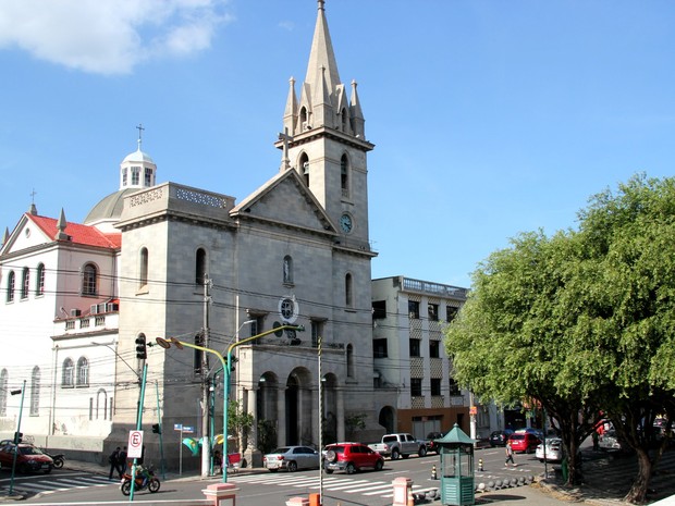 Igreja de São Sebastião desativa sino por rachaduras na torre 