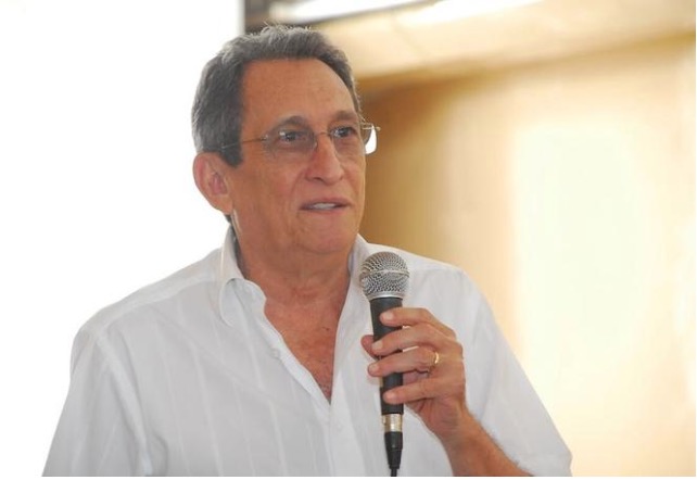 Prefeito recebe com pesar notícia da morte do presidente do Grupo Jornal do Commercio