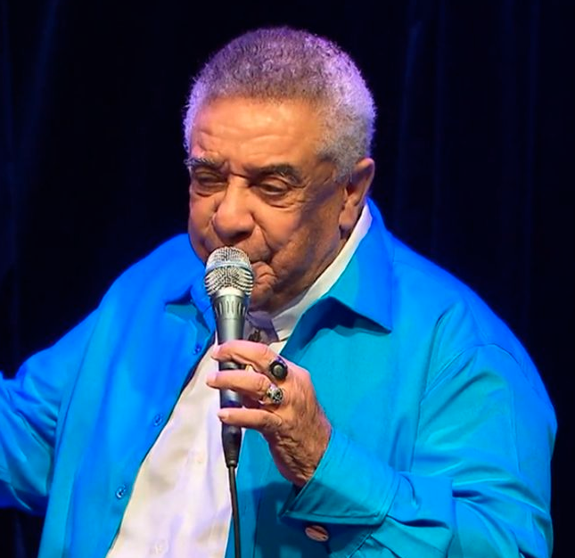 Agnaldo Timóteo tem piora no quadro infeccioso 