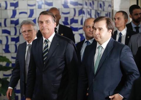 Bolsonaro entrega à Câmara projeto para alterar CNH