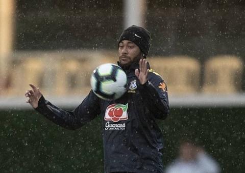 Real Madrid desiste de Neymar após acusação de estupro, diz jornal