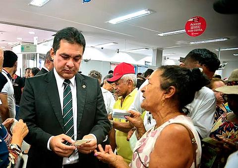 Blitz do Consumidor autua agências do Bradesco em Manaus 