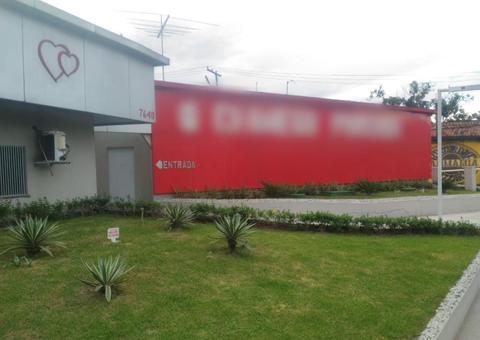 Idoso morre após entrar em motel de Manaus