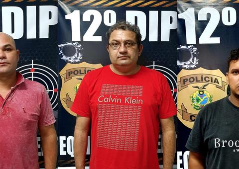 Trio é preso suspeito de furtar objetos de carros estacionados para revender no Centro de Manaus 
