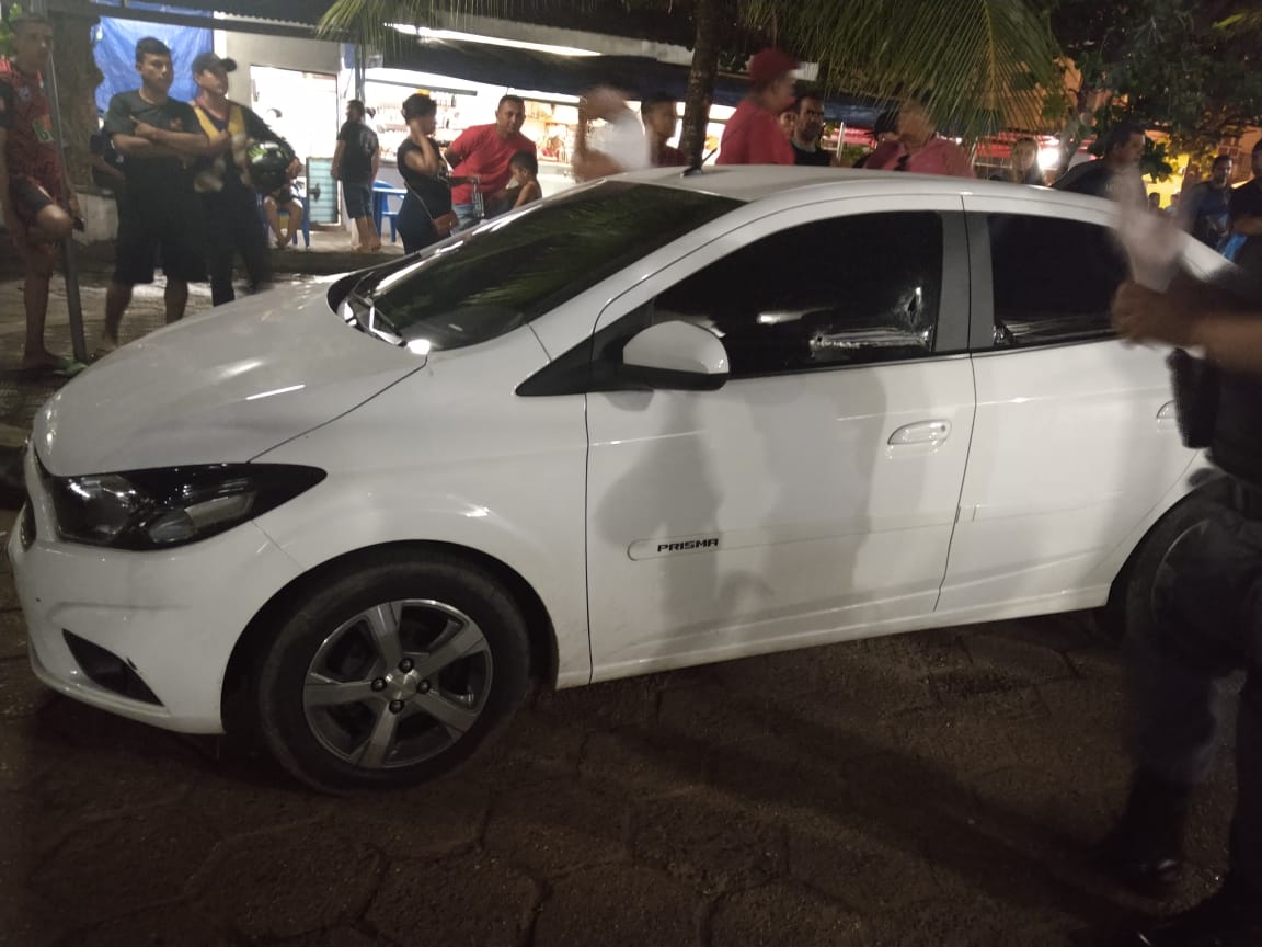 Casal é baleado dentro de carro por dupla misteriosa no Amazonas