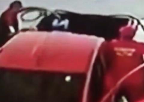 Vídeo mostra bombeiros cometendo suposto desvio de gasolina em Manaus