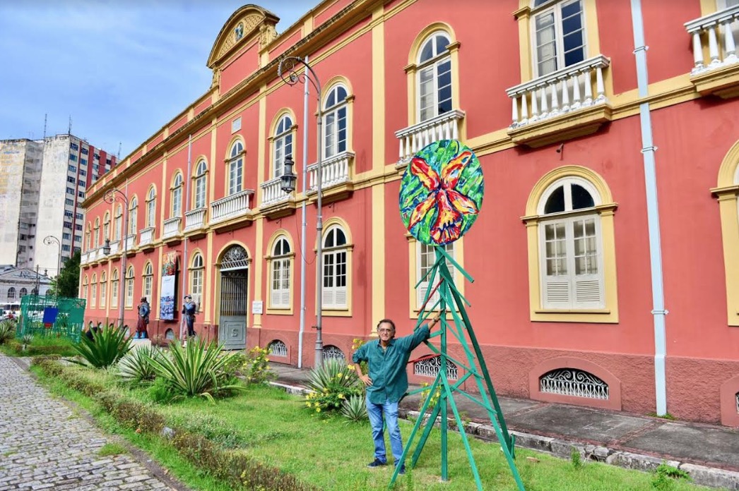 Jair Jacqmont realiza retrospectiva em exposição no Palacete Provincial