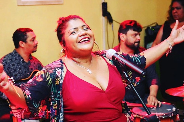 Márcia Siqueira vai agitar Bar Botequim com boi-bumbá 