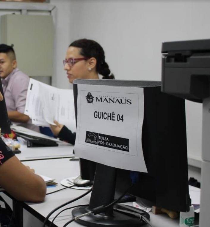 Bolsa Pós-Graduação divulga lista da 3ª chamada e convoca 2 mil para entrega de documentos