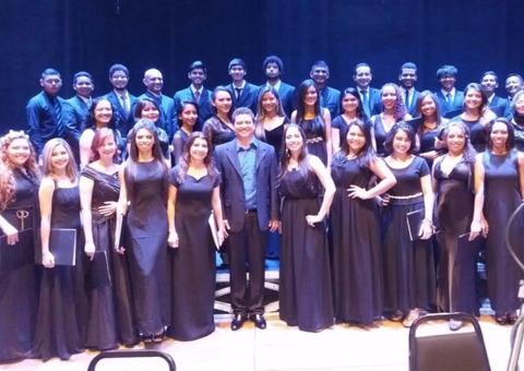 Coral da UEA apresenta concerto no Teatro Amazonas