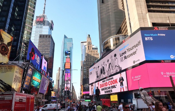 Jovem suspeito de planejar atentado com granadas na Times Square é preso 