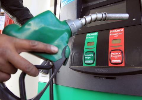 Preço da gasolina nos postos cai pela 4ª semana seguida, diz ANP