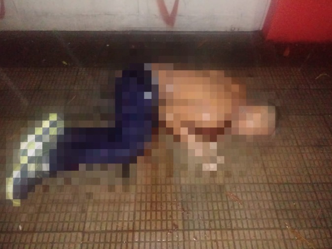 Em Manaus, homem é morto com 13 facadas após se envolver em discussão 