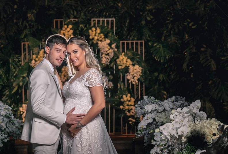  Bruna Marquezine manda mensagem para Carol Dantas, mãe do filho de Neymar