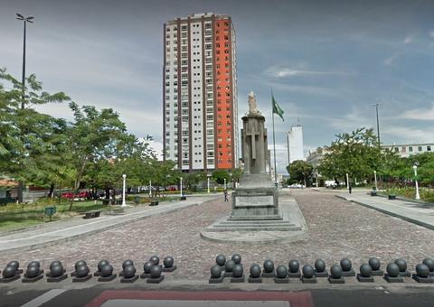  Homem é morto a facadas ao ser assaltado por trio em Manaus