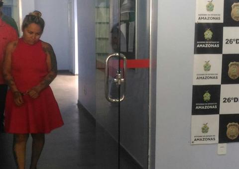 Mulher é presa suspeita de vender terrenos ilegalmente em Manaus 