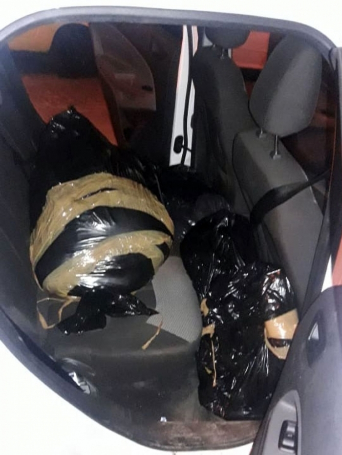 Homem é preso carregando quatro corpos esquartejados dentro de carro