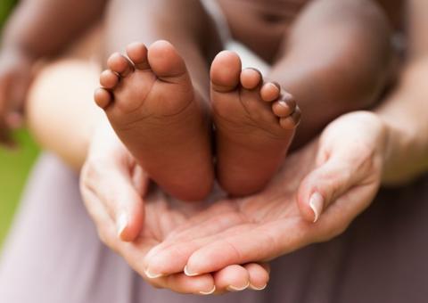 Nacer procura por voluntários 'doadores de colo' para bebês