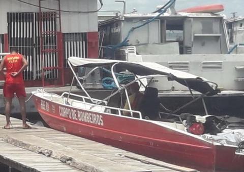 Homem morre afogado após pular no rio para fugir da polícia em Manaus