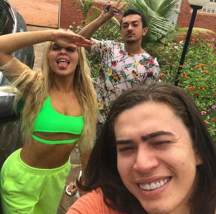 Irmão de Whindersson Nunes é esfaqueado durante assalto