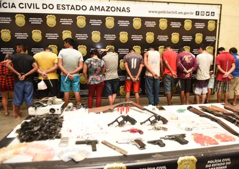 Mais de 700 armas já foram apreendidas em Manaus este ano